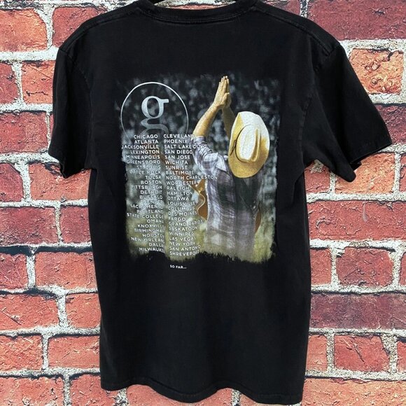 Garth Brooks World Tour Shirt Men Medium M Black 2014-16 Concert TULTEX Item #1 - Picture 2 of 6
